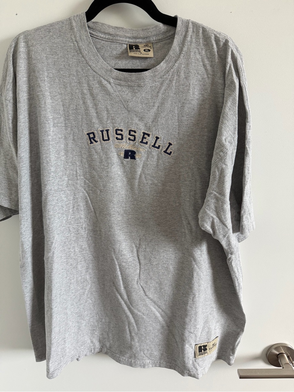Vintage Russell Athletic Men's Gray Short-Sleeve Logo T-Shirt